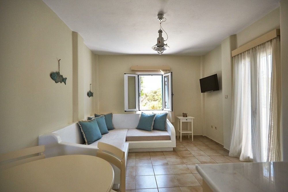 Aelia Apartment Agios Petros  Exterior photo